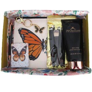Cosmetic Bag Gift Set Butterfly Accessories & True Reflection by Kim Kardashian